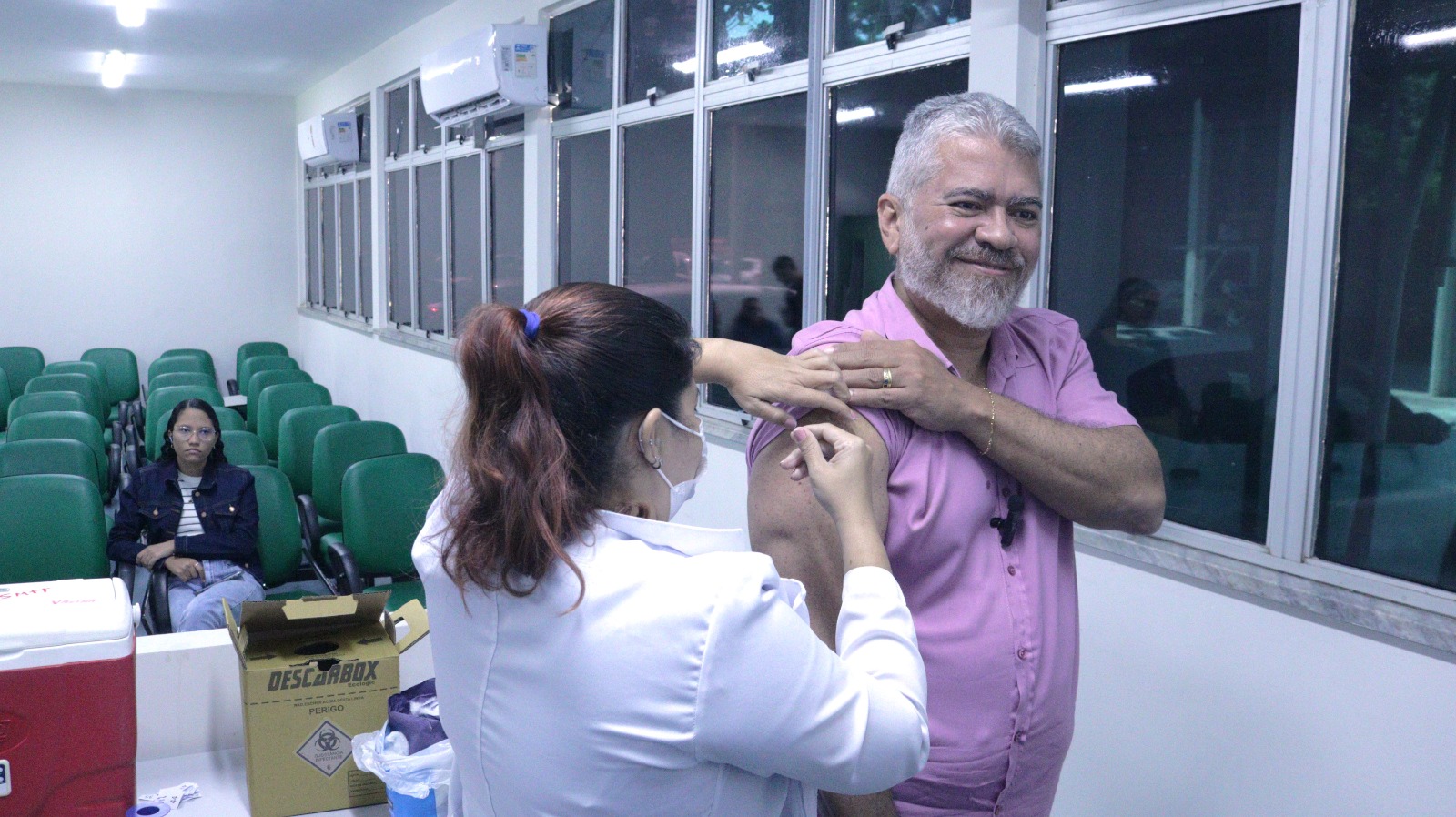 SMTT de Aracaju promove dia de vacinação contra a Influenza para servidores - SMTT Aracaju